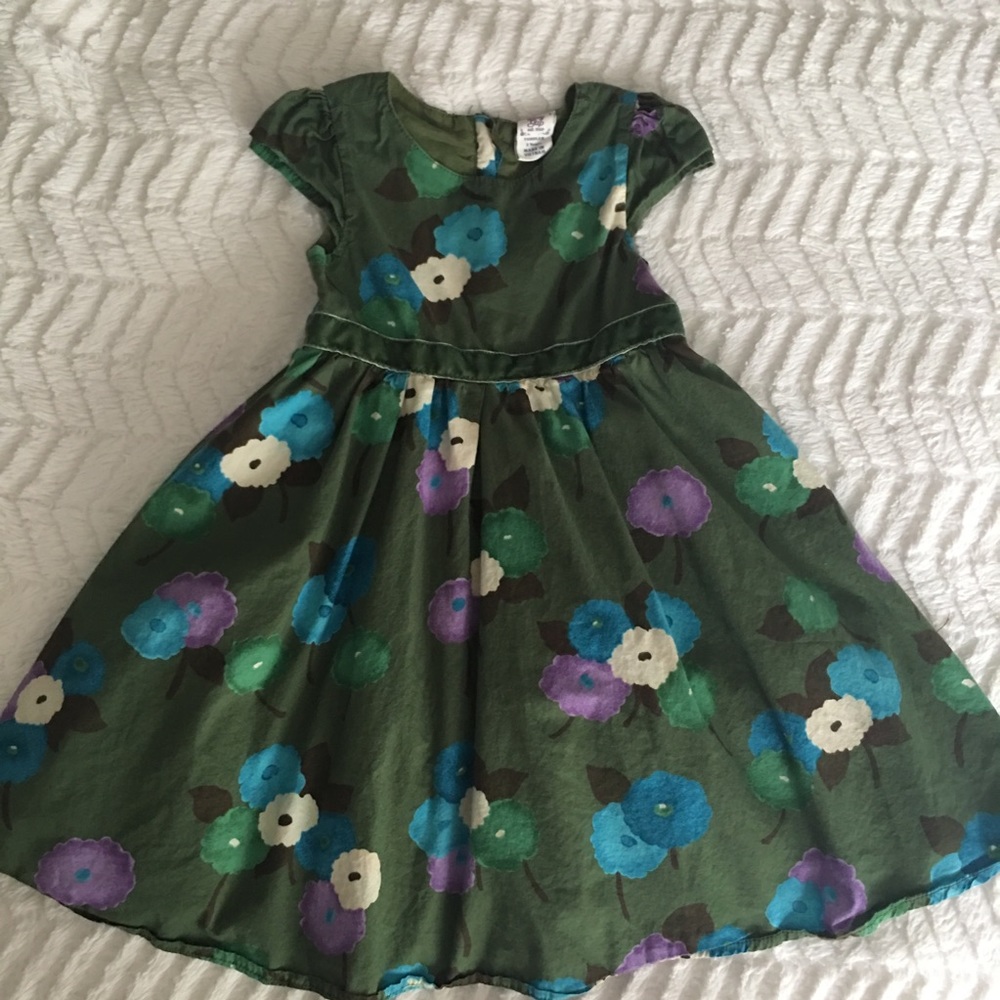 👗🌿 Baby Gap Dark Green Floral dress, size 2